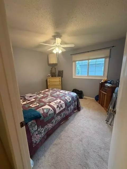 Bedroom - 1717 Canary Dr, Albert Lea, MN 56007 photo 2 of 3