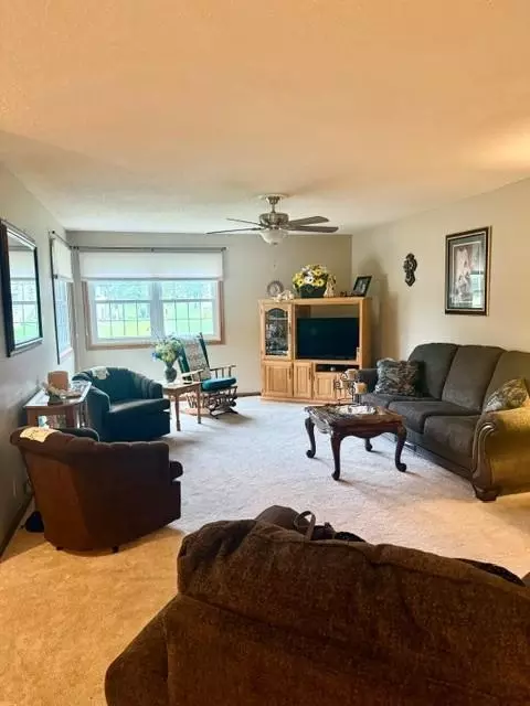 Living - 1717 Canary Dr, Albert Lea, MN 56007 photo 1 of 2