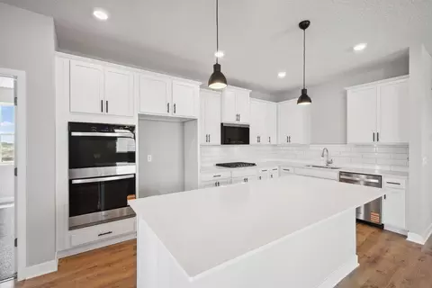 Kitchen - 23632 Marshview Dr, Rogers, MN 55374 photo 2 of 4