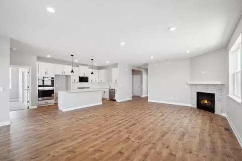 Living - 23632 Marshview Dr, Rogers, MN 55374 photo 3 of 6
