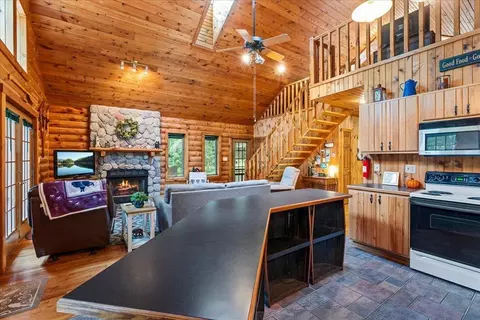 Kitchen - 940 Central Ave N, Laporte, MN 56461 photo 3 of 3