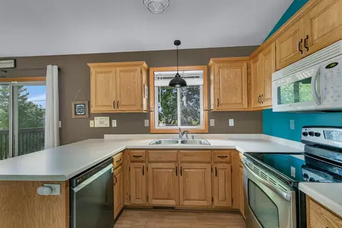 Kitchen - 1831 Tyler Path, Saint Cloud, MN 56301 photo 3 of 3