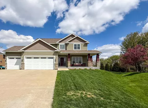 2915 Lake Vista Dr NW, Rochester, MN 55901