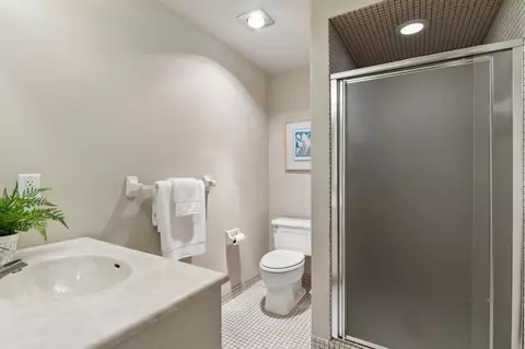 Bath - 4770 Manitou Rd, Excelsior, MN 55331 photo 5 of 5