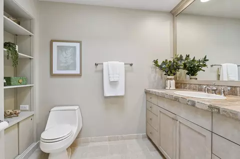 Bath - 4770 Manitou Rd, Excelsior, MN 55331 photo 1 of 5