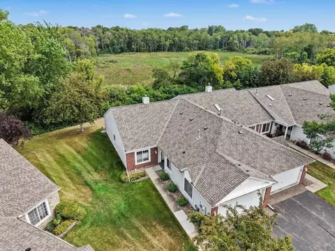 7586 Ojibway Park Bay Bay, Woodbury, MN 55125