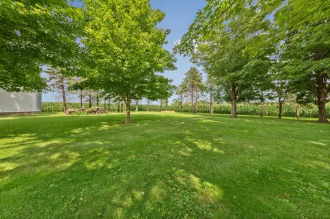 Exterior - 851 450th St, Kenyon, MN 55946 photo 5 of 16