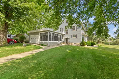 Exterior - 851 450th St, Kenyon, MN 55946 photo 4 of 16