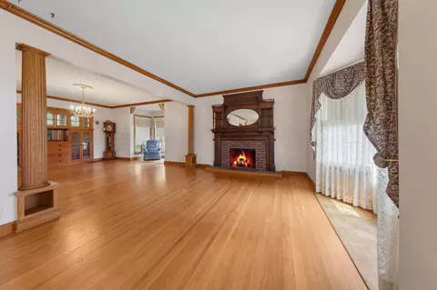 Living - 851 450th St, Kenyon, MN 55946 photo 3 of 11