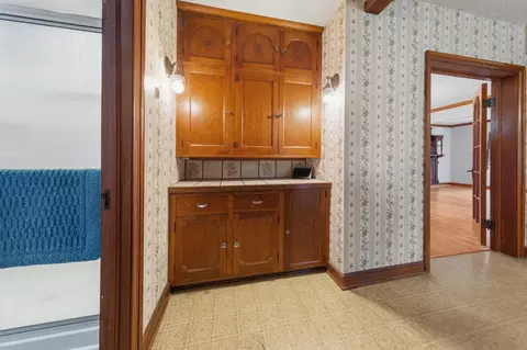 Entry Way - 851 450th St, Kenyon, MN 55946 photo 4 of 5