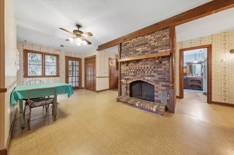 Dining - 851 450th St, Kenyon, MN 55946 photo 1 of 2