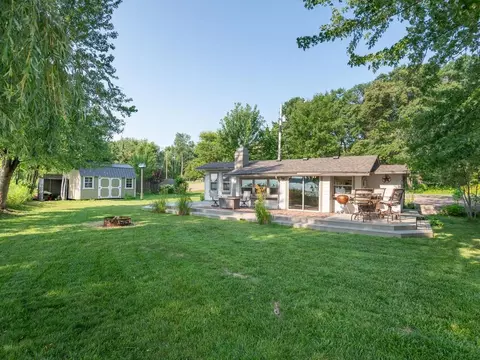 29729 Dahlia St NW, Isanti, MN 55040