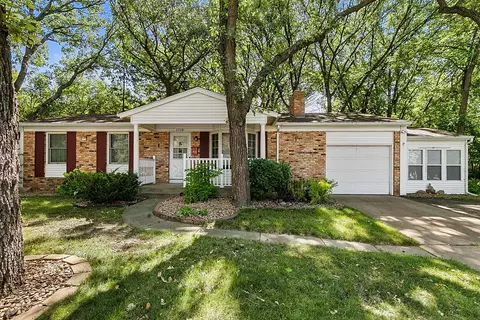 Exterior - 1720 Cherry Ln, Saint Cloud, MN 56304 photo 3 of 10