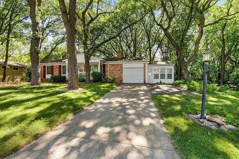 Exterior - 1720 Cherry Ln, Saint Cloud, MN 56304 photo 2 of 10