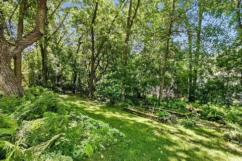 Exterior - 1720 Cherry Ln, Saint Cloud, MN 56304 photo 4 of 10