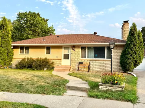 2226 Cardinal Pl, Saint Paul, MN 55119