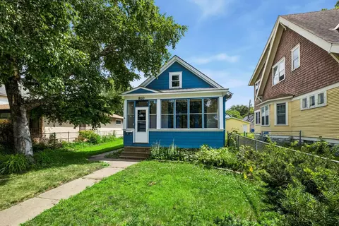 810 Randolph Ave, Saint Paul, MN 55102