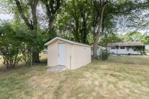 Exterior - 1017 18th St S, Fargo, ND 58103 photo 6 of 6