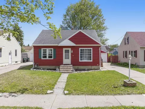 812 14th Ave NE, Rochester, MN 55906