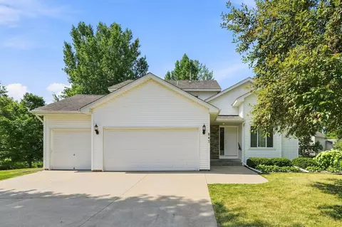 847 Vista Cir, Delano, MN 55328