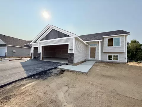 37528 Greenway Ave, North Branch, MN 55056