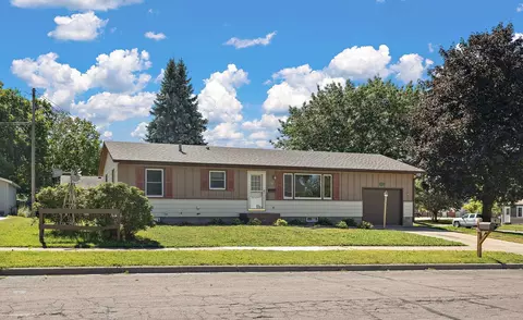 Exterior - 109 12th St NW, Faribault, MN 55021 photo 7 of 9