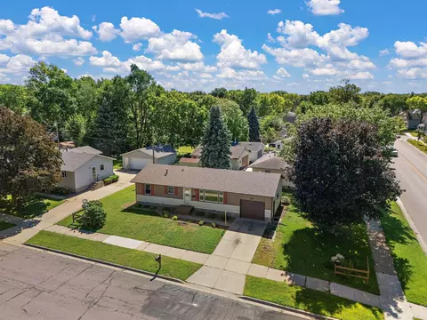 View/Area - 109 12th St NW, Faribault, MN 55021 photo 5 of 8