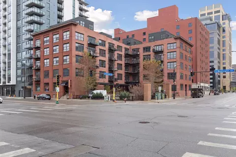 607 Washington Ave S #307, Minneapolis, MN 55415
