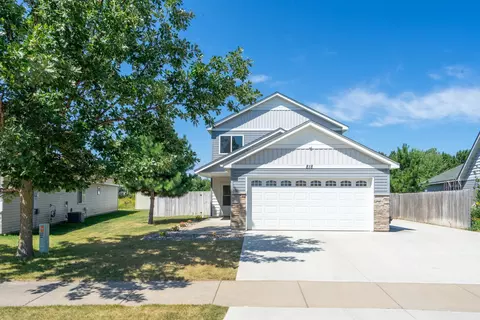 Exterior - 818 Holton Ave, Brainerd, MN 56401 photo 8 of 12