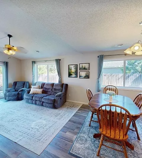 Dining - 818 Holton Ave, Brainerd, MN 56401 photo 3 of 3