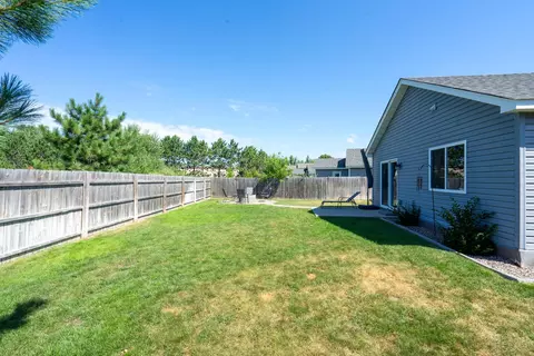 Exterior - 818 Holton Ave, Brainerd, MN 56401 photo 4 of 12