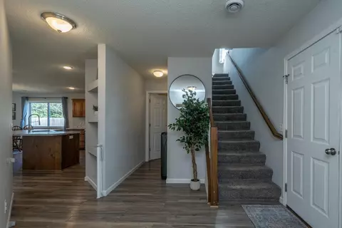 Entry Way - 818 Holton Ave, Brainerd, MN 56401 photo 3 of 3