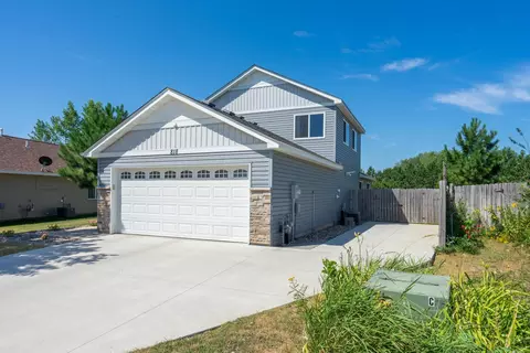 Exterior - 818 Holton Ave, Brainerd, MN 56401 photo 10 of 12