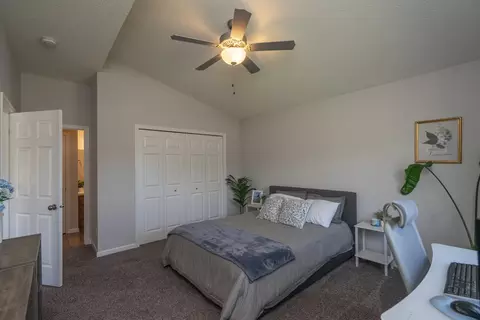 Bedroom - 818 Holton Ave, Brainerd, MN 56401 photo 3 of 4