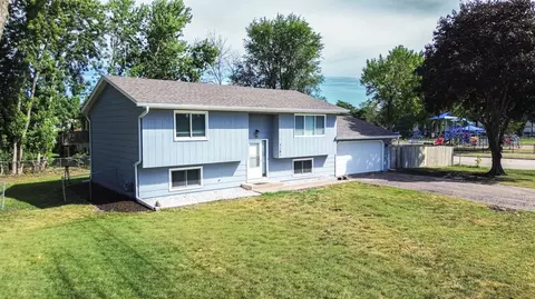 7181 Colorado Ave N, Brooklyn Park, MN 55429