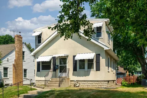 1303 Highland Pkwy, Saint Paul, MN 55116
