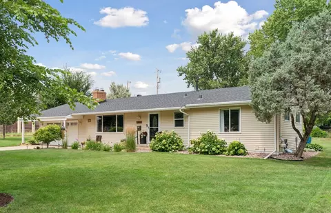 9312 W 23rd St, Saint Louis Park, MN 55426