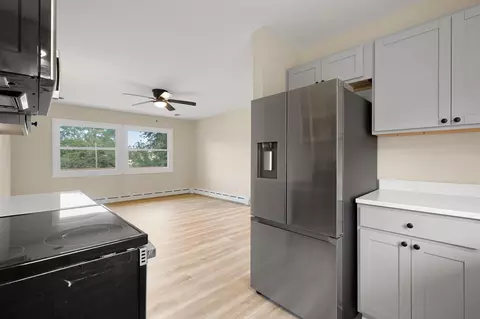 Living - 103 11th Ave SW, Austin, MN 55912 photo 5 of 5