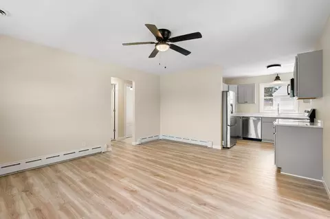 Living - 103 11th Ave SW, Austin, MN 55912 photo 4 of 5