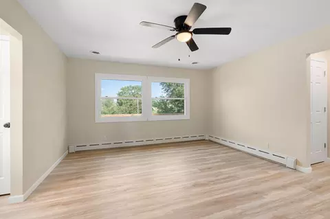 Living - 103 11th Ave SW, Austin, MN 55912 photo 3 of 5