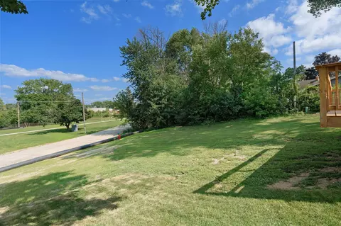 Exterior - 103 11th Ave SW, Austin, MN 55912 photo 12 of 12