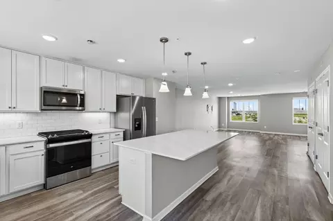 Kitchen - 2531 Paddock Path, Shakopee, MN 55379 photo 1 of 2