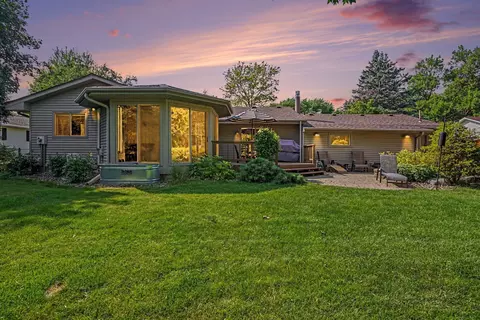 11501 Keating Ave, Burnsville, MN 55337