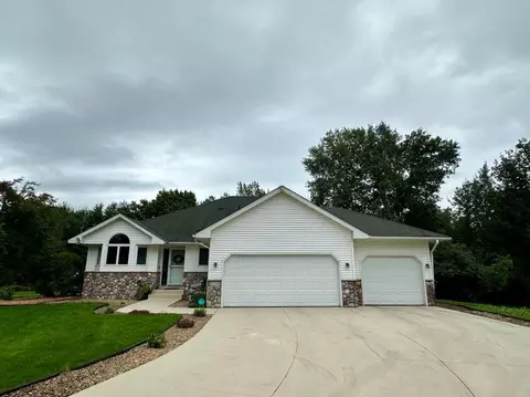 37283 Heritage Way, North Branch, MN 55056