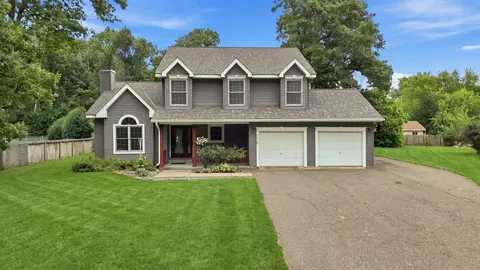 624 Galahad Rd N, Hudson, WI 54016