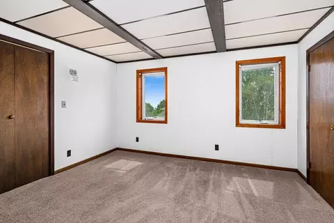 Bedroom - 1027 E 9th St, Duluth, MN 55805 photo 3 of 3