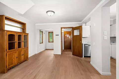 Living - 1027 E 9th St, Duluth, MN 55805 photo 2 of 5