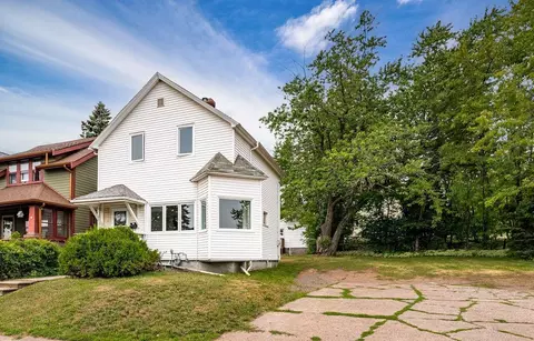 Exterior - 1027 E 9th St, Duluth, MN 55805 photo 3 of 6
