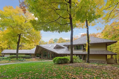 1420 Tamarack Dr, Long Lake, MN 55356