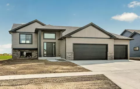 1826 4th St NE, Byron, MN 55920